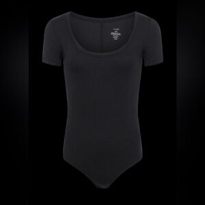 Nuuds Slinky Rib Short Sleeve Bodysuit Size M